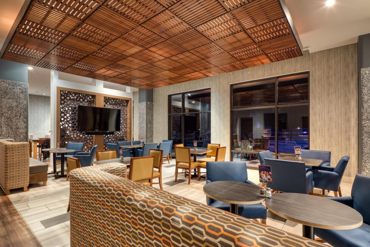 Holiday Inn Express & Suites - Charlotte - South End By Ihg Exterior foto